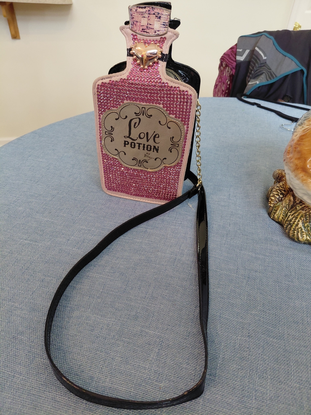 Betsey Johnson Pink Crystal 'Love Potion' Crossbody Bag - Picture 5 of 11